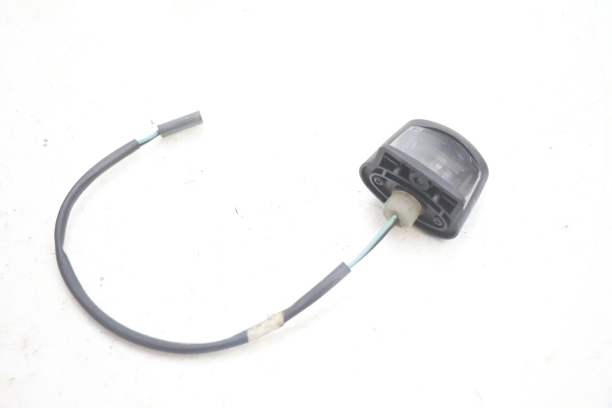 photo de NUMBER PLATE LIGHTING YAMAHA YP MAJESTY 125 (2002 - 2006) - Zoom on usage condition