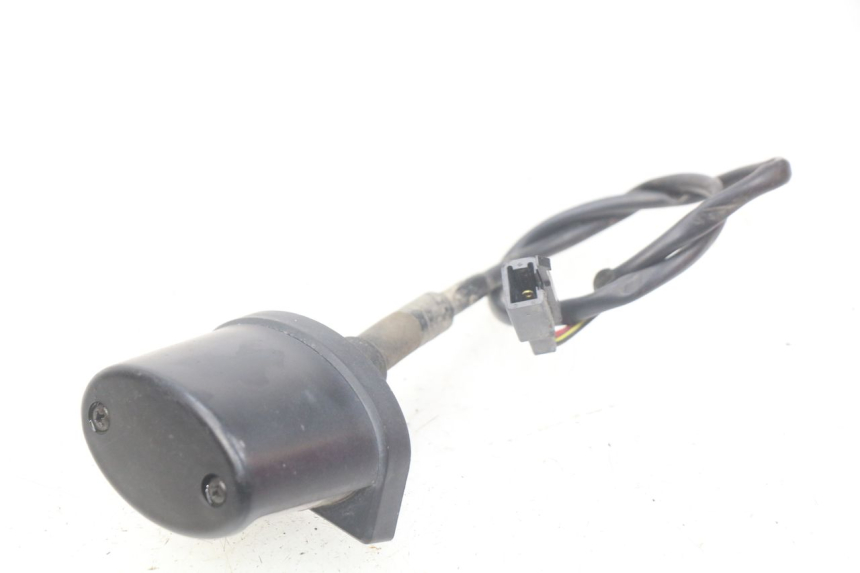 photo de LICENSE PLATE LIGHT KAWASAKI Z S 750 (2003 - 2006) - Technical close-up