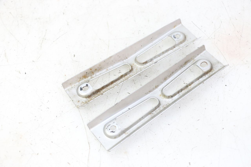 photo de RADIATOR SCOOP YAMAHA FZ6 FAZER S2 600 (2007 - 2011) - Component detail