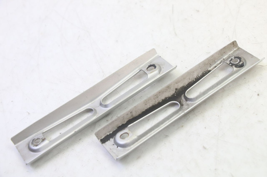 photo de RADIATOR SCOOP YAMAHA FZ6 N FAZER 600 (2004 - 2006) - Alternative perspective