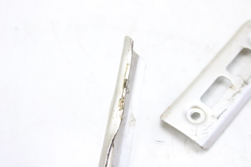 photo de RADIATOR SHROUD YAMAHA FZS FAZER 600 (1998 - 2001) - Component detail