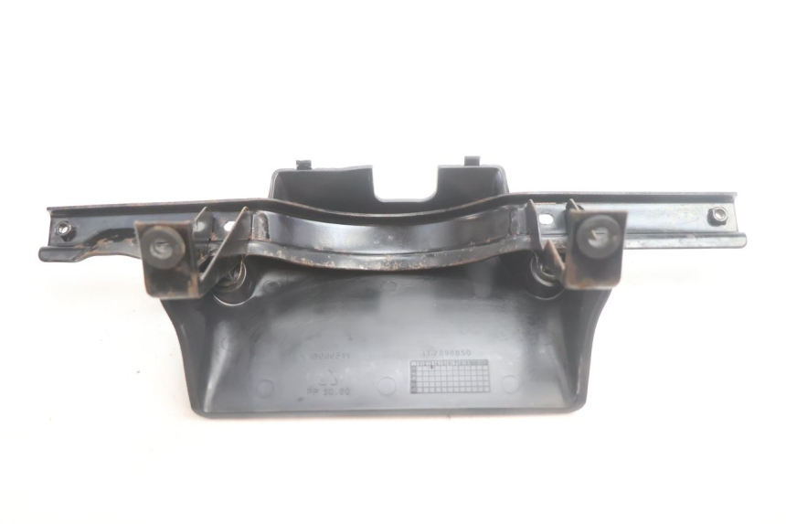 photo de RADIATOR SCOOP PIAGGIO MP3 HPE 530 (2022 - 2026) - Alternative perspective