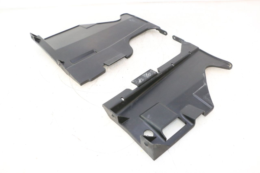 photo de RADIATOR SCOOP CAN-AM SPYDER RS 1000 (2008 - 2012) - Product overview