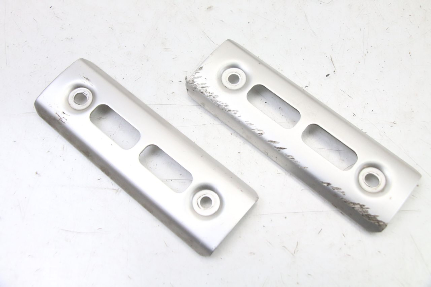 photo de RADIATOR SCOOP YAMAHA FZS FAZER 600 (2001 - 2003) - Main view