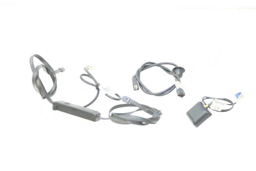 photo de INFOTAINMENT DISPLAY HARLEY DAVIDSON ROAD GLIDE FLTRXSE 1920 (2018 - 2022) - Component detail