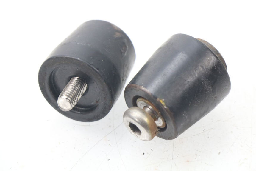 photo de HANDLEBAR ENDS KYMCO AGILITY CITY 2T 50 (2008 - 2016) - Alternative perspective