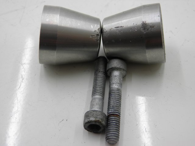 photo de HANDLEBAR ENDS APRILIA LEONARDO ST 250 (2002 - 2005) - Component detail