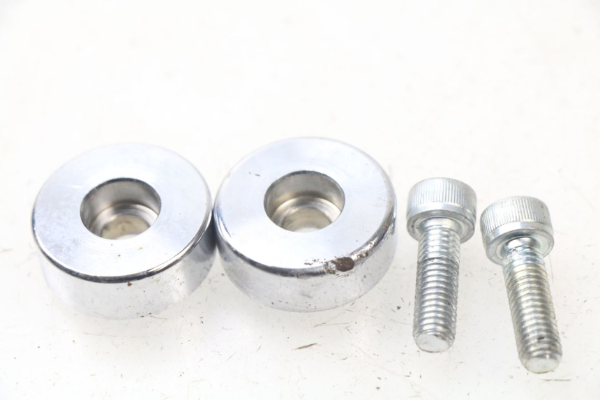 photo de HANDLEBAR ENDS HYOSUNG AQUILA GV 125 (2009 - 2016) - Zoom on usage condition