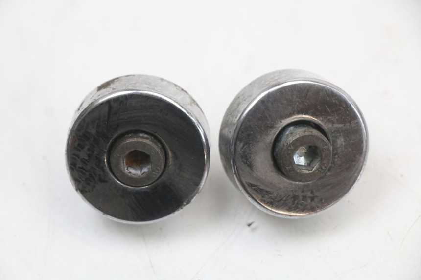 photo de Handlebar end HYOSUNG GV AQUILA 125 (2000 - 2009) - Component detail