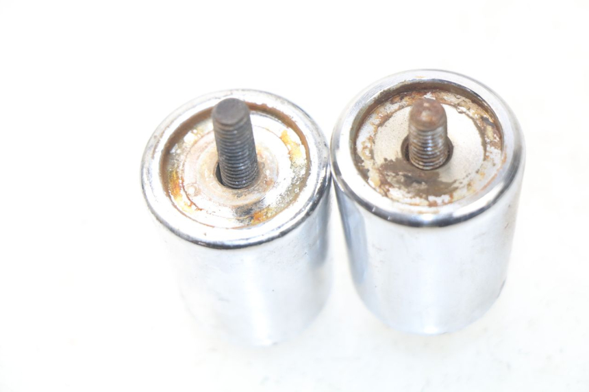 photo de HANDLEBAR ENDS PIAGGIO CARNABY 125 (2007 - 2011) - Component detail