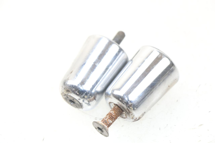 photo de HANDLEBAR ENDS PIAGGIO CARNABY 125 (2007 - 2011) - Zoom on usage condition