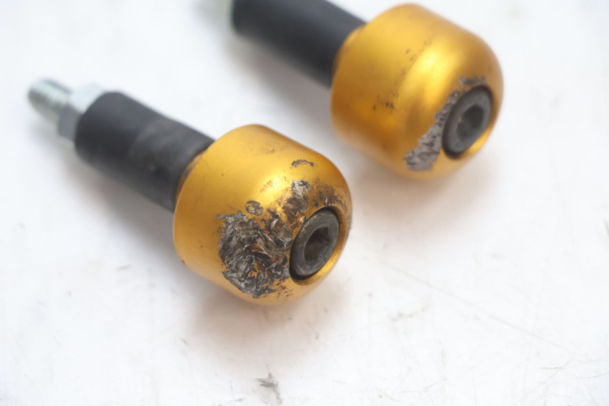 photo de HANDLEBAR ENDS HONDA CB F HORNET 600 (2005 - 2006) - Zoom on usage condition