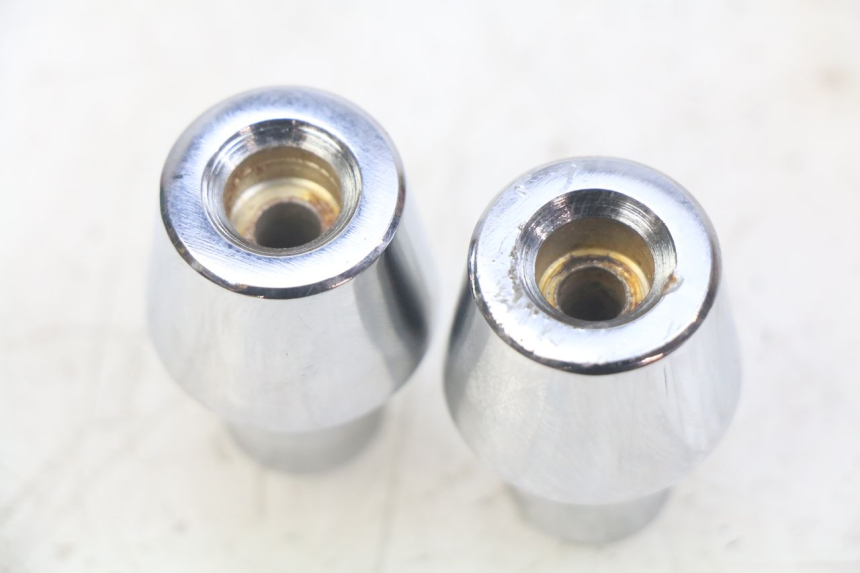 photo de HANDLEBAR END PEUGEOT CITYSTAR AIR 125 (2014 - 2017) - Zoom on usage condition