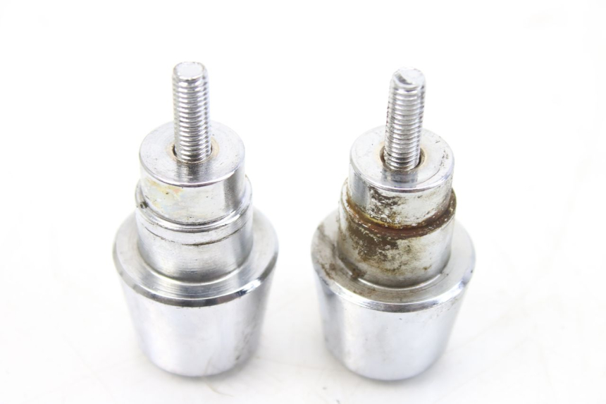 photo de HANDLEBAR END PEUGEOT CITYSTAR 50 (2013 - 2017) - Zoom on usage condition