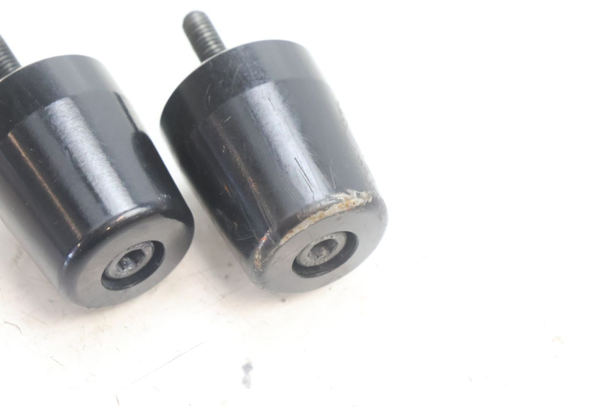 photo de HANDLEBAR ENDS YAMAHA FZ8 800 (2010 - 2016) - Alternative perspective