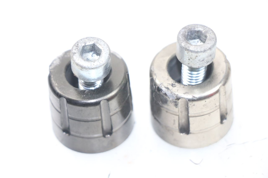 photo de HANDLEBAR ENDS KAWASAKI GPZ S 500 (1994 - 2005) - Zoom on usage condition