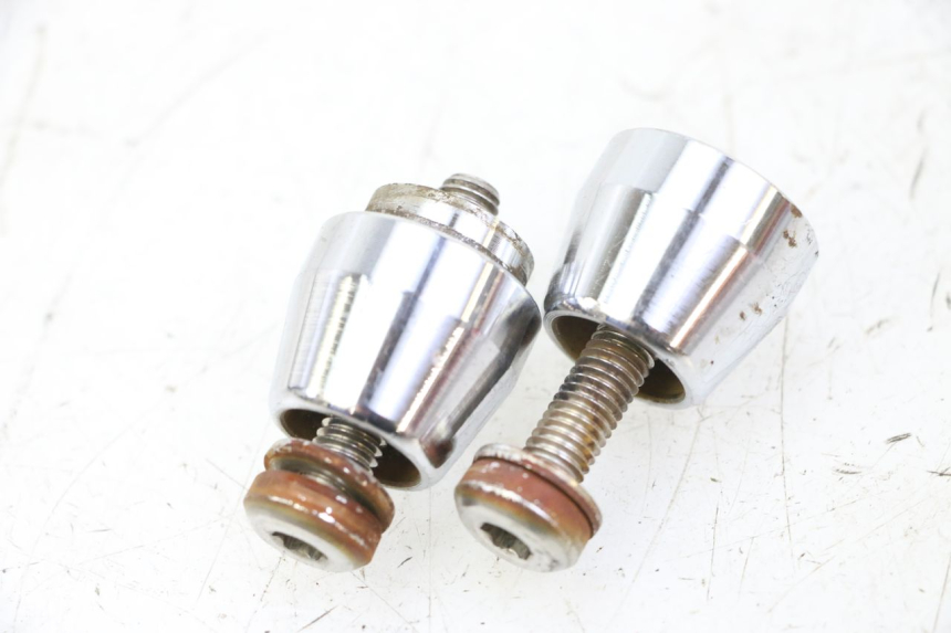 photo de HANDLEBAR ENDS KYMCO GRAND DINK 125 (2002 - 2007) - Technical close-up