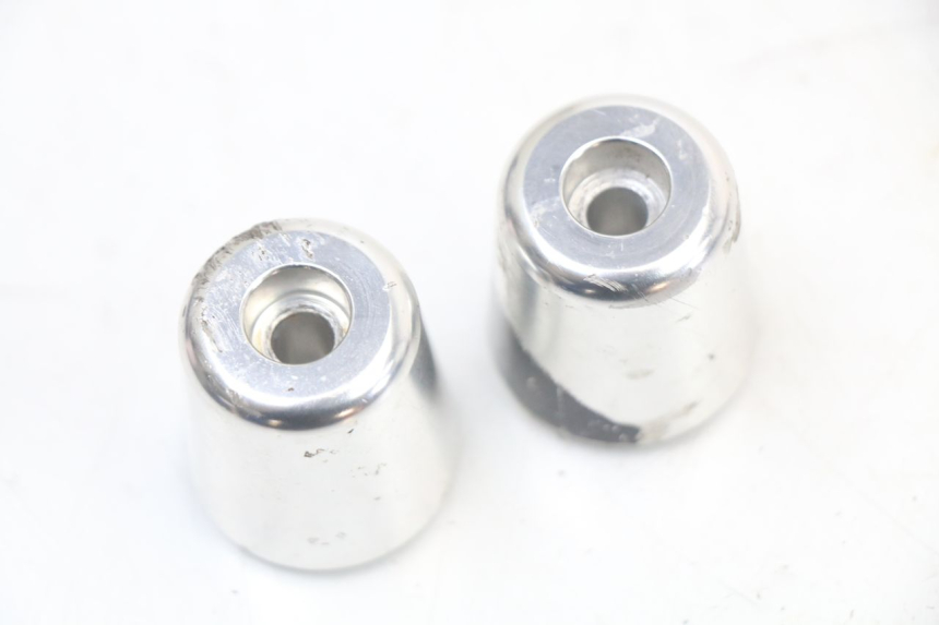 photo de HANDLEBAR ENDS SUZUKI GSR 750 (2011 - 2017) - Component detail
