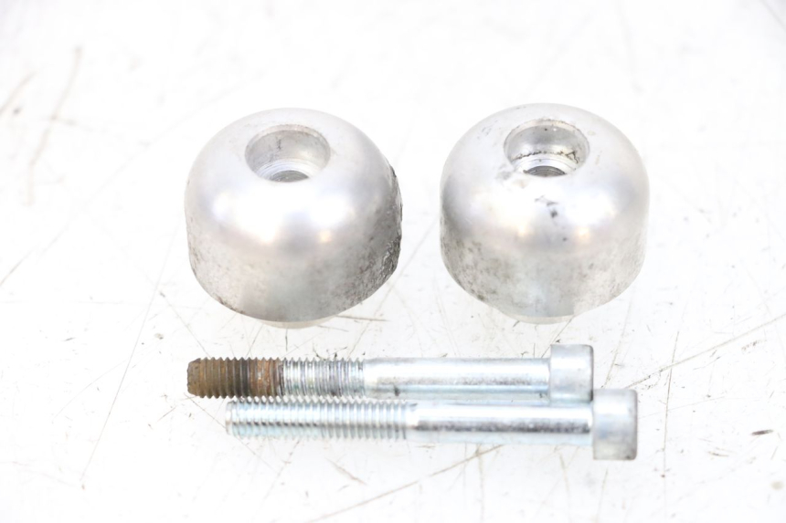photo de HANDLEBAR ENDS SUZUKI GSXR GSX-R 1000 (2003 - 2004) - Technical close-up