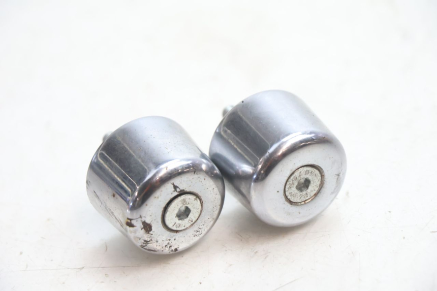 photo de HANDLEBAR END PIAGGIO MP3 LT 400 (2007 - 2012) - Zoom on usage condition