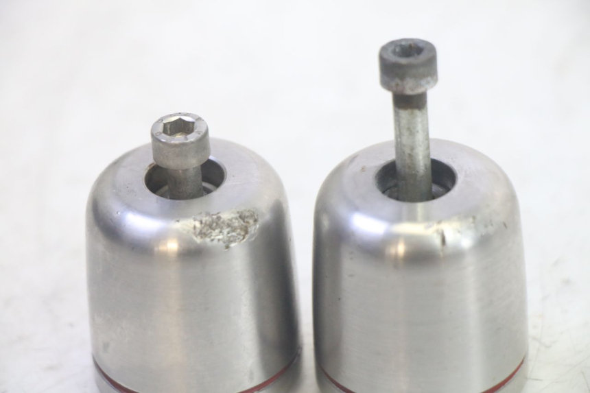 photo de HANDLEBAR ENDS PIAGGIO MP3 RL 250 (2006 - 2010) - Component detail