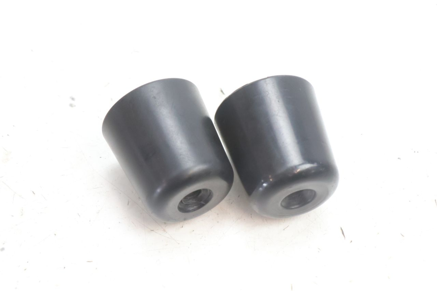 photo de HANDLEBAR ENDS PIAGGIO MP3 500 (2016 - 2018) - Zoom on usage condition