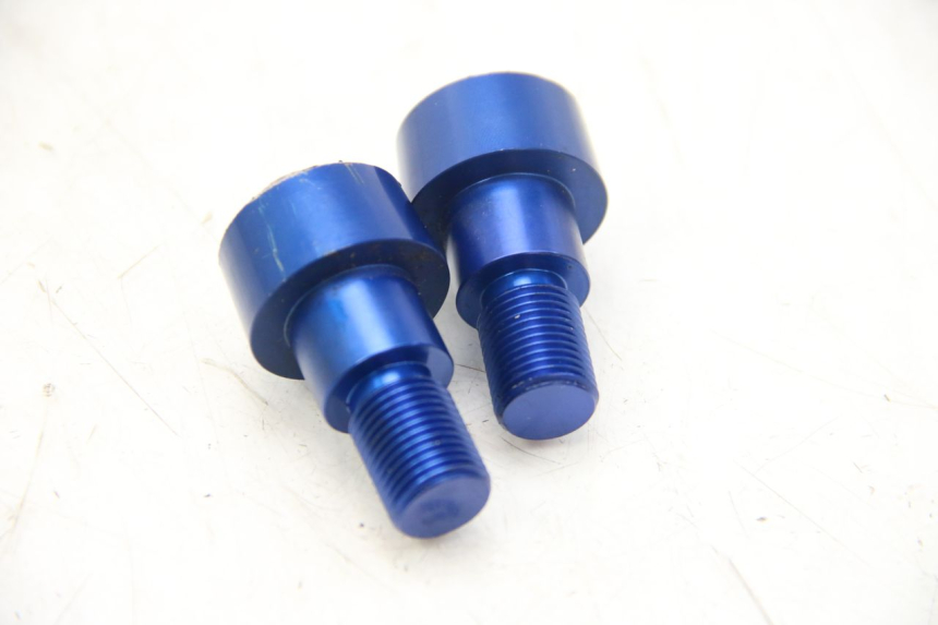 photo de HANDLEBAR END YAMAHA MT ABS 125 (2014 - 2018) - Zoom on usage condition