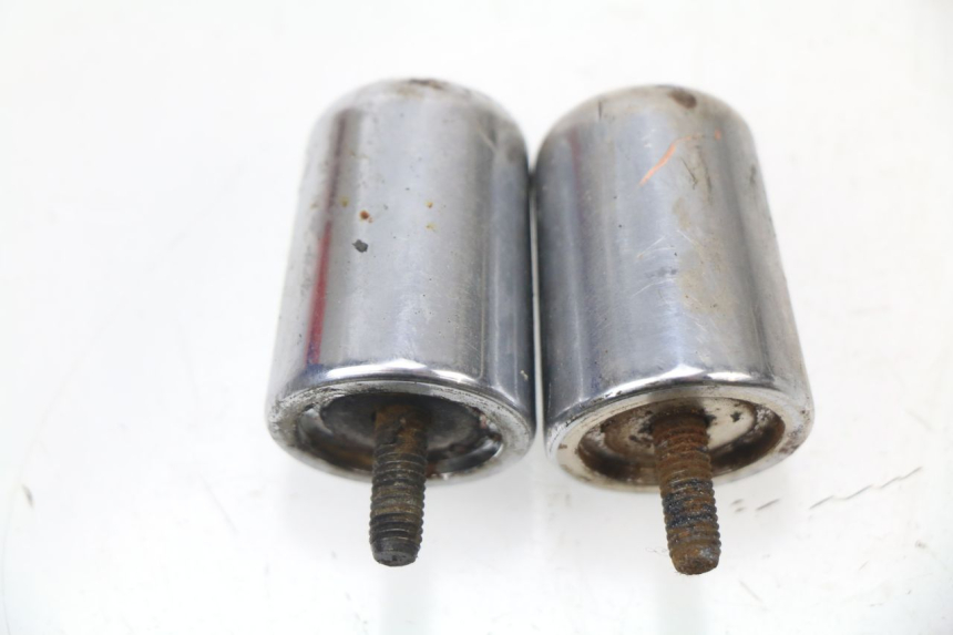 photo de HANDLEBAR ENDS PIAGGIO NRG 50 (2004 - 2017) - Component detail