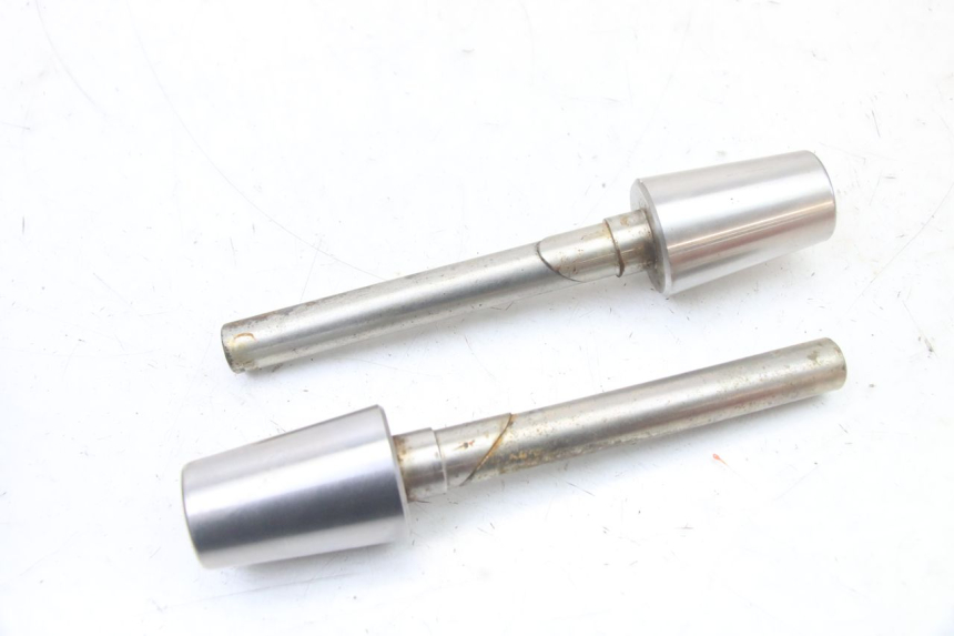 photo de HANDLEBAR ENDS PEUGEOT SATELIS COMPRESSOR K15 125 (2006 - 2009) - Technical close-up