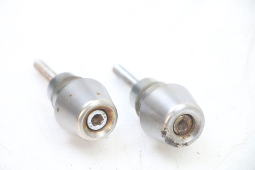 photo de HANDLEBAR ENDS PEUGEOT SPEEDFIGHT 3 LC 2T 50 (2009 - 2015) - Zoom on usage condition