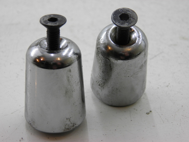 photo de HANDLEBAR ENDS PIAGGIO SUPER LX 125 (2000 - 2003) - Main view