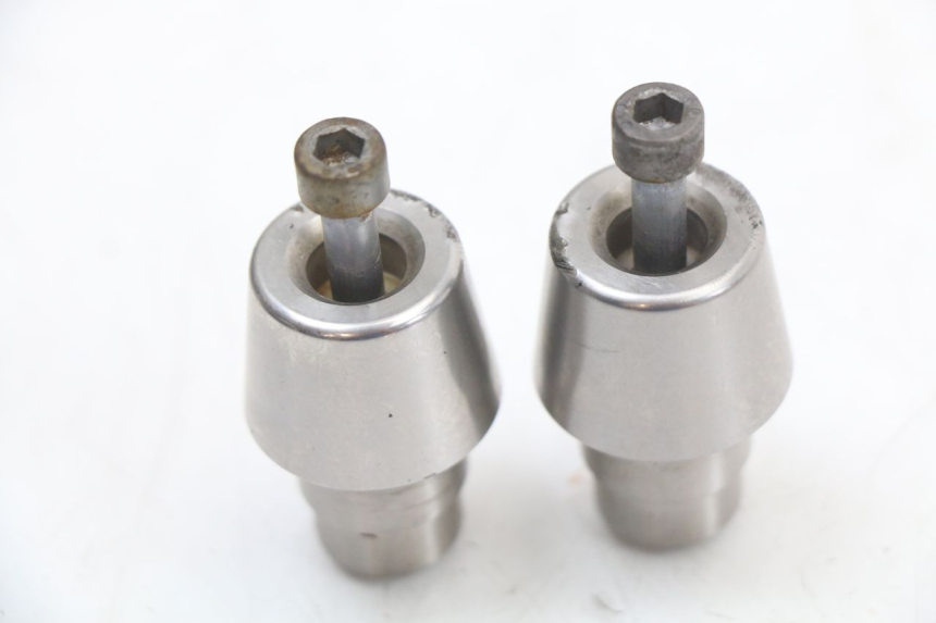 photo de HANDLEBAR END PEUGEOT SATELIS 125 (2010 - 2012) - Alternative perspective