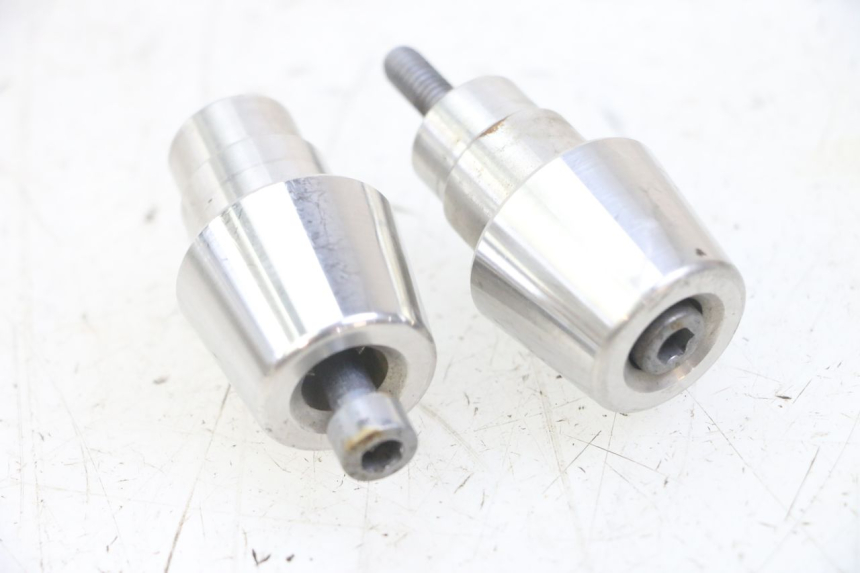 photo de HANDLEBAR ENDS PEUGEOT SATELIS 125 (2013 - 2018) - Alternative perspective