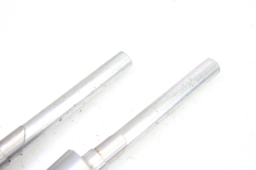 photo de HANDLEBAR ENDS PEUGEOT SATELIS 250 (2006 - 2012) - Zoom on usage condition