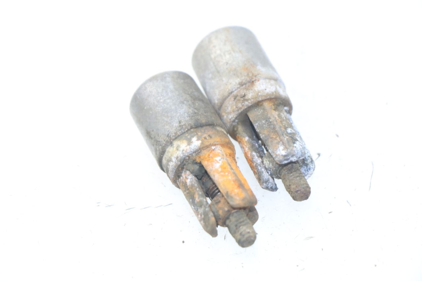 photo de HANDLEBAR ENDS MBK SKYLINER 125 (2004 - 2007) - Zoom on usage condition