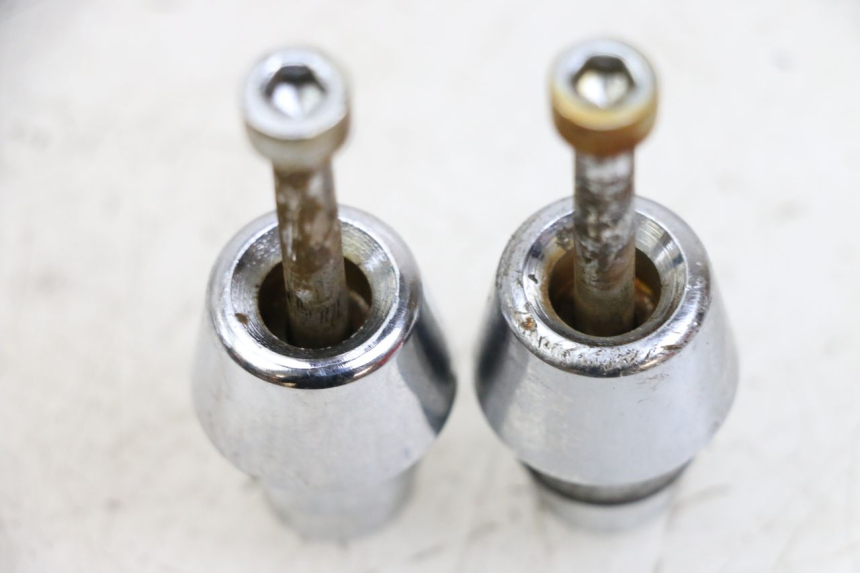 photo de HANDLEBAR ENDS PEUGEOT SPEEDFIGHT 4 2T 50 (2015 - 2019) - Component detail