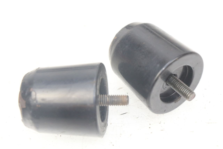 photo de HANDLEBAR ENDS APRILIA SRV 850 (2012 - 2017) - Zoom on usage condition