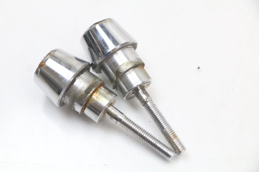 photo de HANDLEBAR ENDS PEUGEOT STREETZONE 2T 50 (2014 - 2019) - Zoom on usage condition