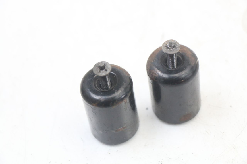 photo de HANDLEBAR END SUZUKI BURGMAN 125 (2007 - 2014) - Zoom on usage condition