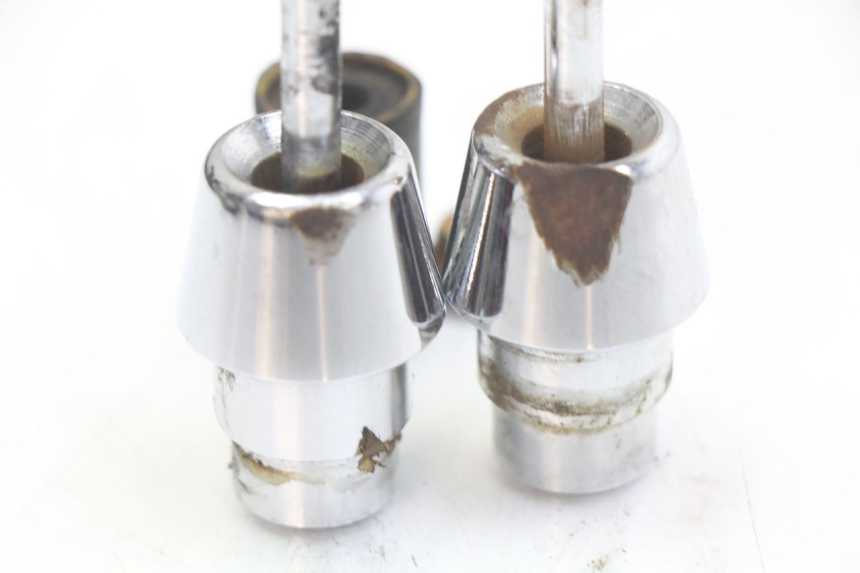 photo de HANDLEBAR ENDS PEUGEOT VIVACITY 125 (2010 - 2017) - Technical close-up