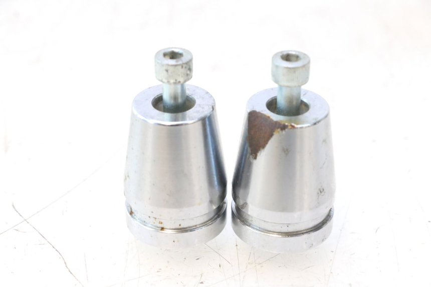 photo de HANDLEBAR ENDS DAELIM VJ ROADWIN 125 (2004 - 2007) - Technical close-up