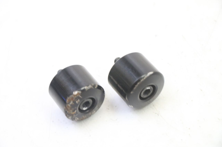 photo de HANDLEBAR ENDS YAMAHA XMAX X-MAX 125 (2021 - 2025) - Zoom on usage condition