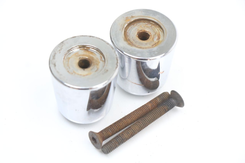 photo de HANDLEBAR ENDS PIAGGIO X10 125 (2012 - 2017) - Zoom on usage condition