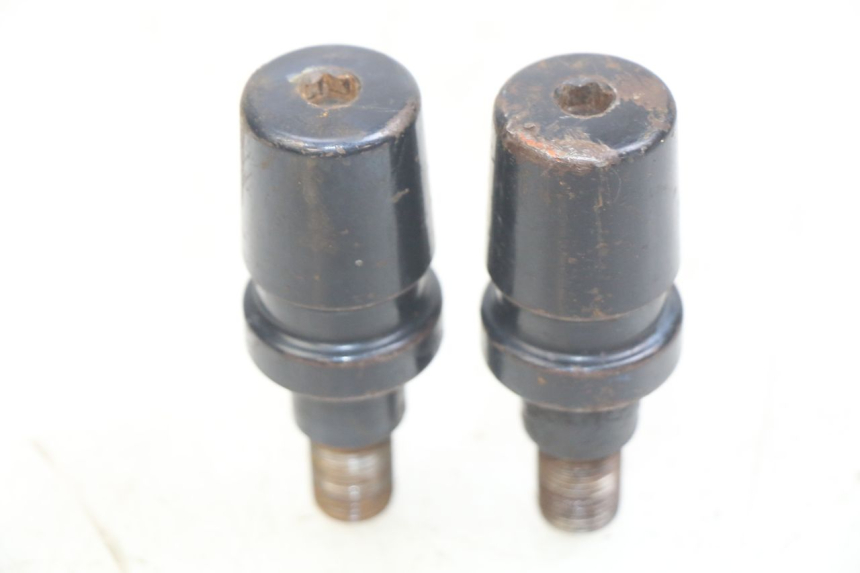 photo de HANDLEBAR END YAMAHA YZF R THUNDERCAT 600 (1996 - 2003) - Zoom on usage condition