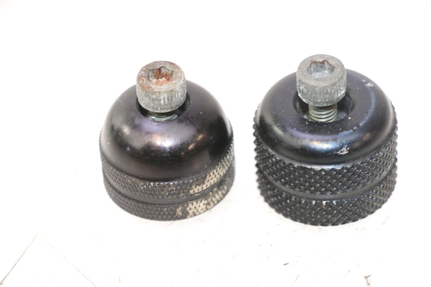 photo de HANDLEBAR ENDS YAMAHA YZF R6 600 (2008 - 2009) - Component detail