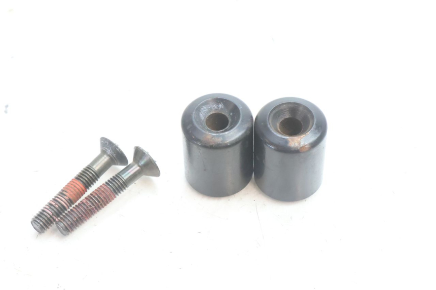 photo de HANDLEBAR END KAWASAKI ZZR 600 (1995 - 2004) - Zoom on usage condition