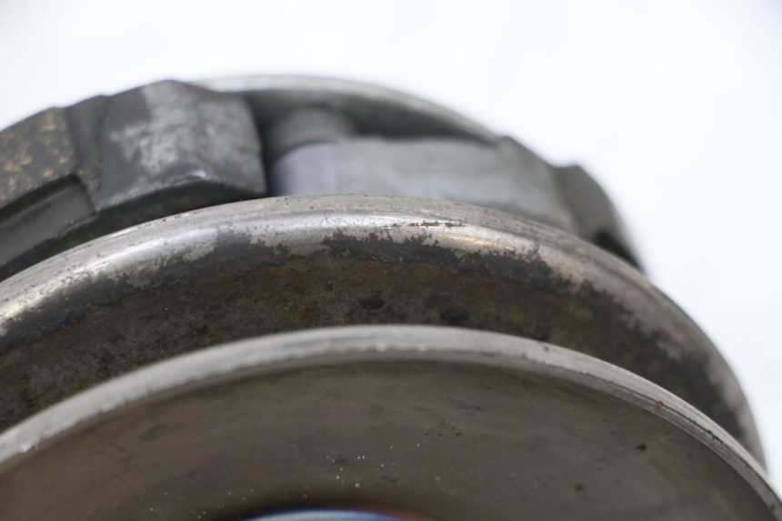 photo de CLUTCH MBK BOOSTER SPIRIT NAKED 50 (2004 - 2017) - Technical close-up