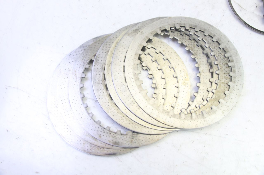 photo de CLUTCH MV AGUSTA BRUTALE R WALLY 910 (2008 - 2008) - Fixing points details