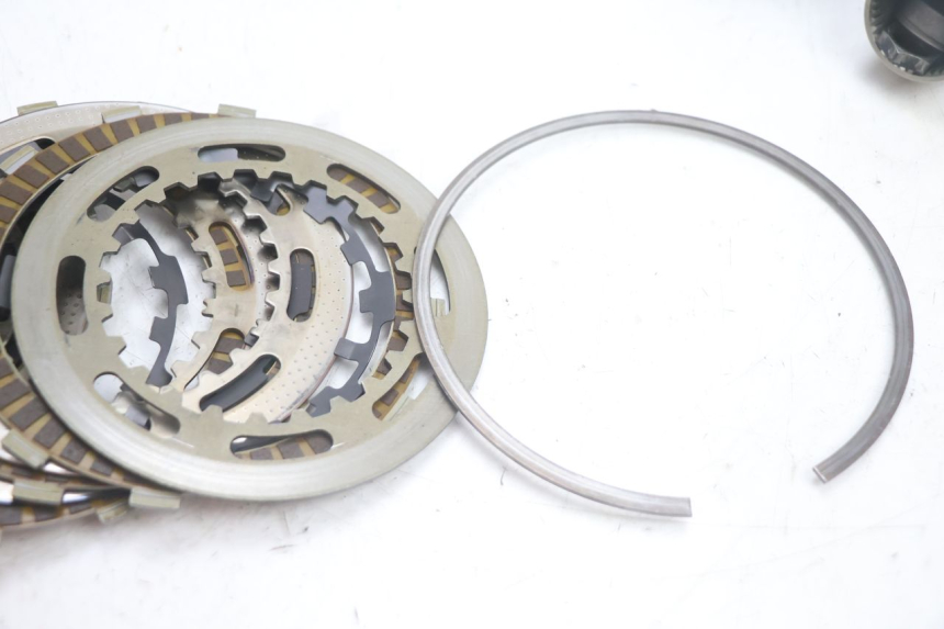 photo de CLUTCH SUZUKI BURGMAN EXECUTIVE ABS 650 (2006 - 2012) - Additional view of the item