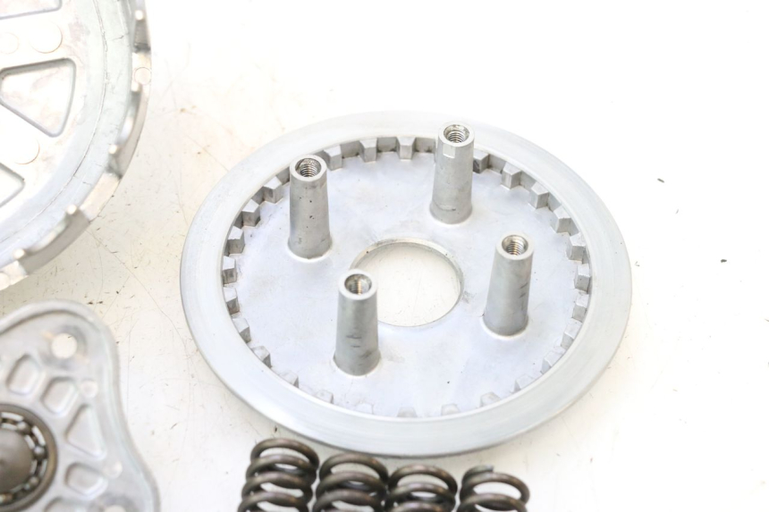 photo de CLUTCH SUZUKI DR S 600 (1985 - 1989) - Spare part profile view